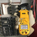 DL379B Digital Clamp Meter Auto Ranging HVAC Tester with Magnetic Mount AC Amps AC DC Volts Temp Cap Freq NCV