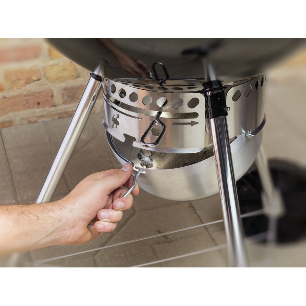 Original Kettle Premium Charcoal Grill 22 Inch Black Outdoor Barbecue Grill for Family Cooking