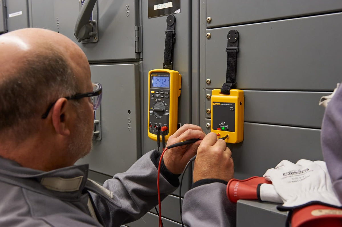 4566209 PRV240 Proving Unit Portable Voltage Detector Verifier for Electrical Test Instruments