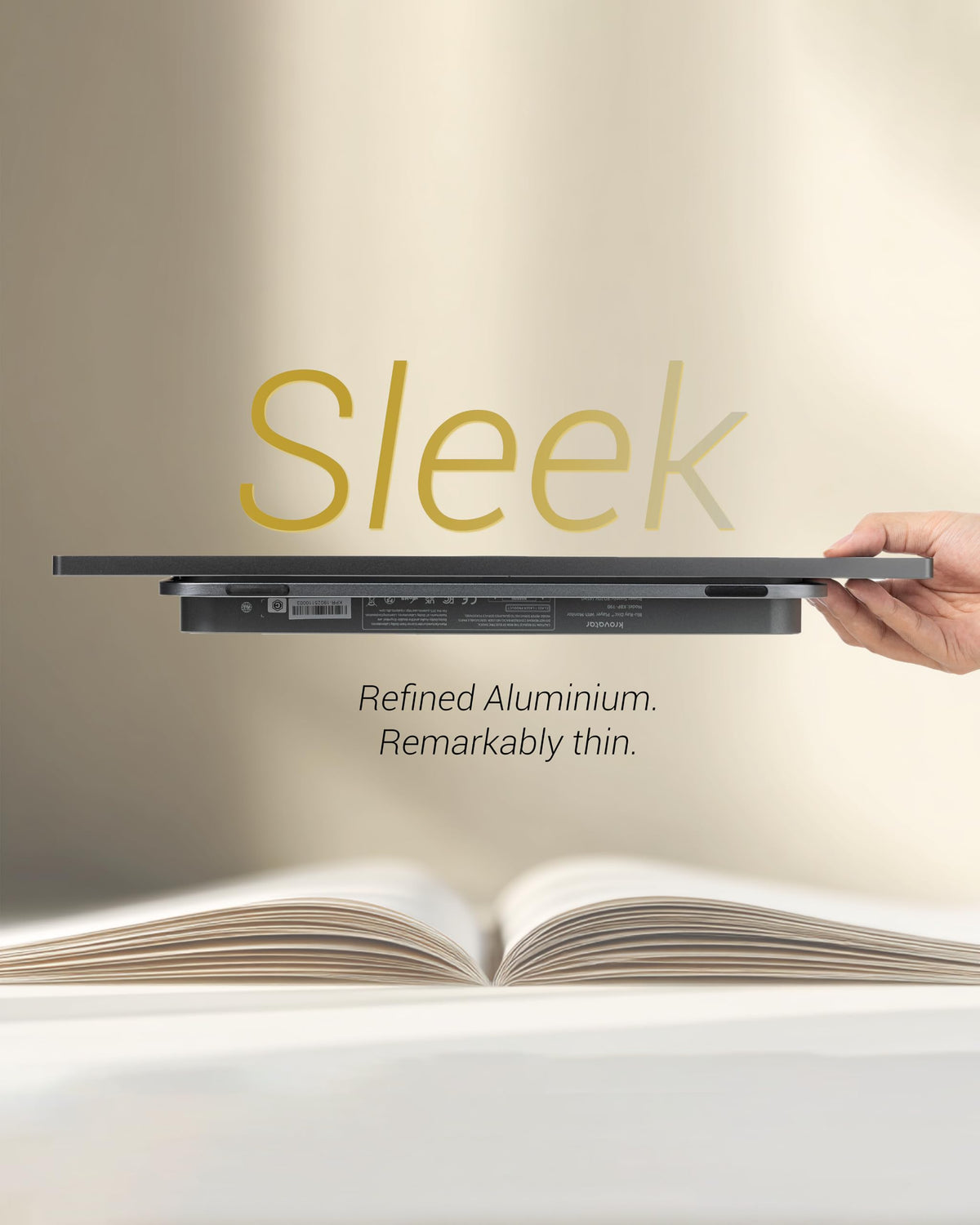 18.5 Inch FHD IPS Blu Ray Player with Integrated Monitor Portable All in One Compact Design