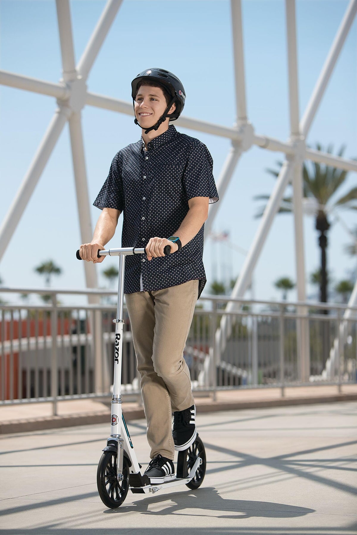 A6 Model Kick Scooter Classic Manual Standup Lightweight Scooter for Kids Teens and Adults