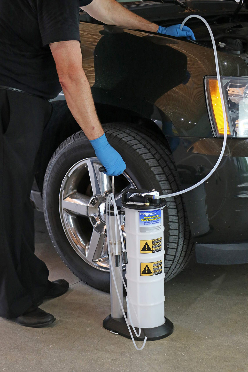 7201 2.3 Gallon Fluid Evacuator Extractor Dispensing Pump Push Button Manual Chemical Resistant Polyethylene