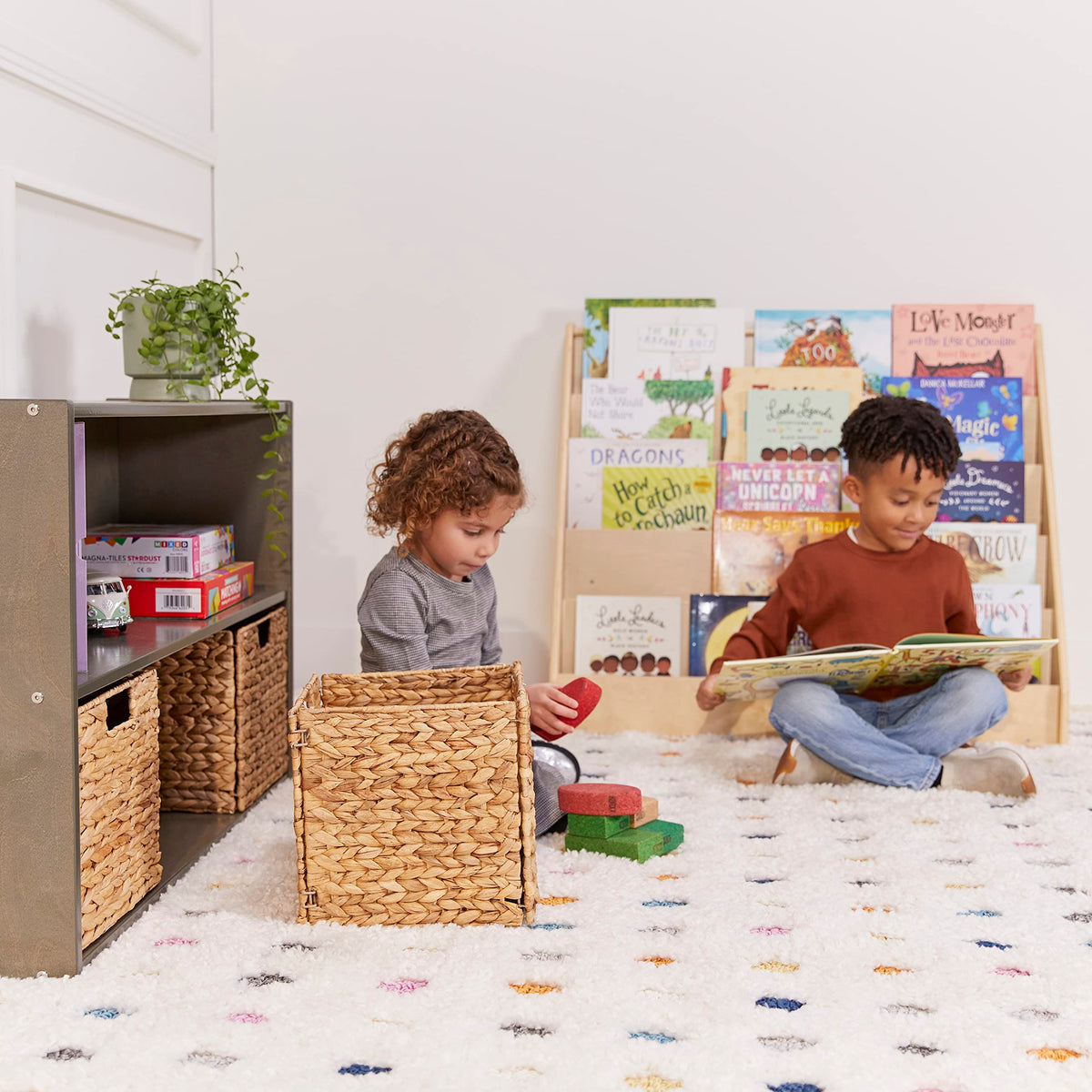 Single Sided Wooden Book Display Shelf for Kids Classroom, 5 Shelves