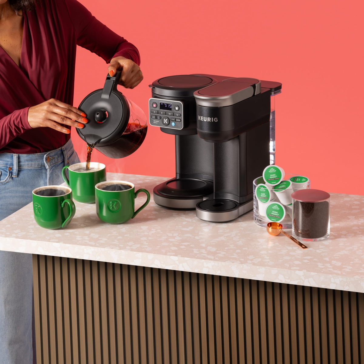 Single Serve and Carafe Coffee Maker for Hot and Iced Drinks, 72 Oz Reservoir