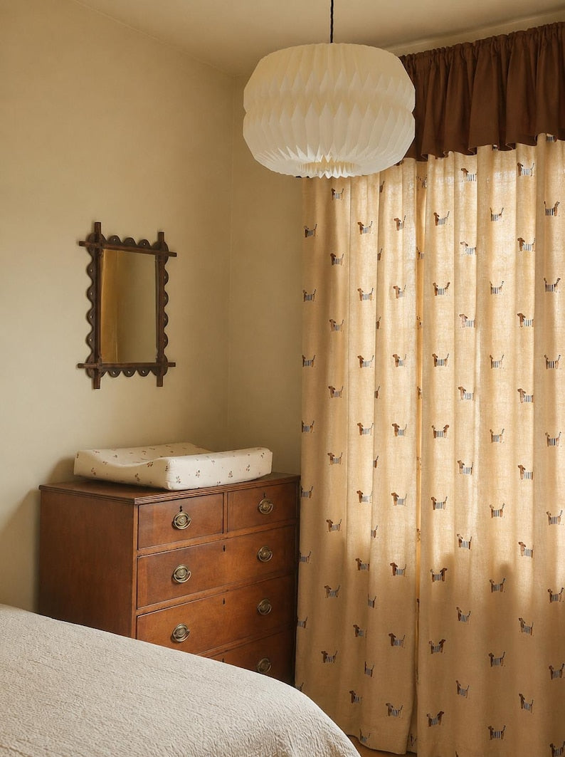 Linen Curtains with Embroidered Dog Motif – Light-Filtering Fabric
