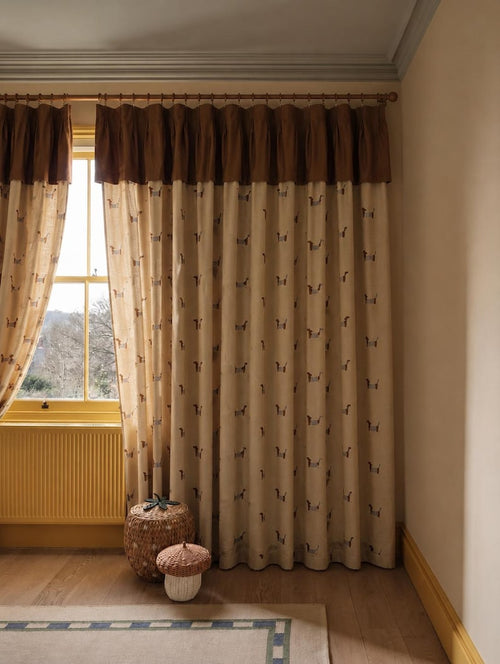 Linen Curtains with Embroidered Dog Motif – Light-Filtering Fabric